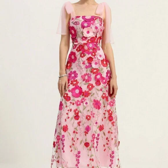 Romantic Elegant Women's Floral Applique Spaghetti Strap Maxi Dress - Picture 3 of 6